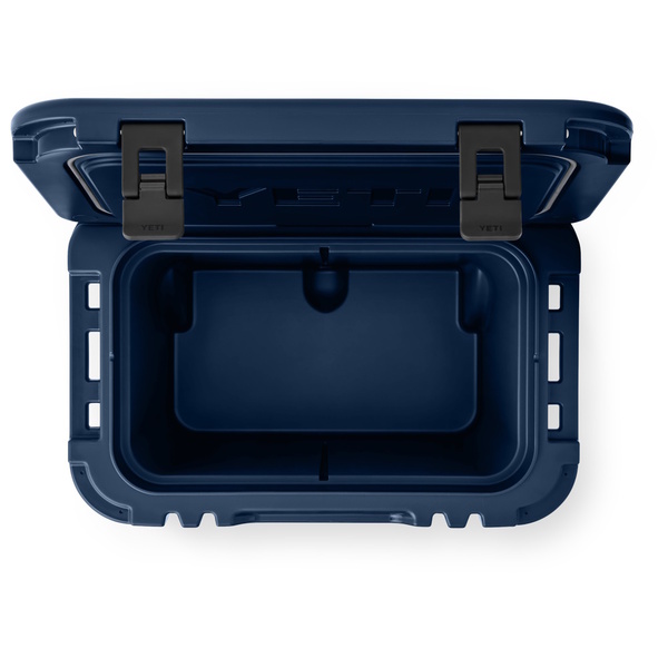 Roadie 32 Wheeled Ice Box W/Telescopic Handle Navy - 30 Litre