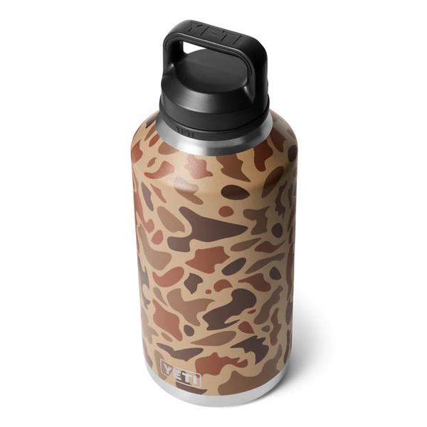 Rambler 64 Oz Bottle Chug Wetlands Camo 