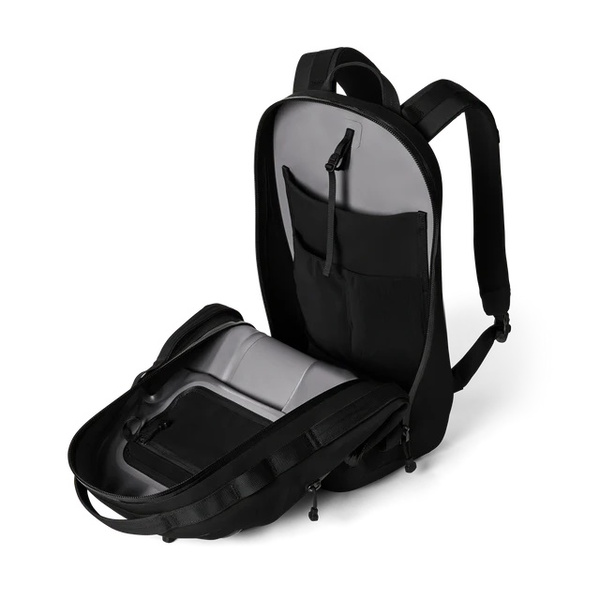 Cayo 25L Backpack - Black