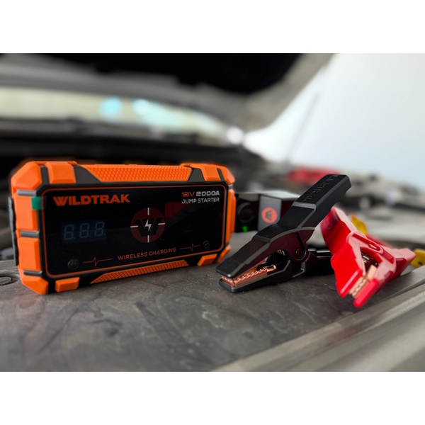 Battery Jumpstarter 17Kmah H/D Case 500L Torch