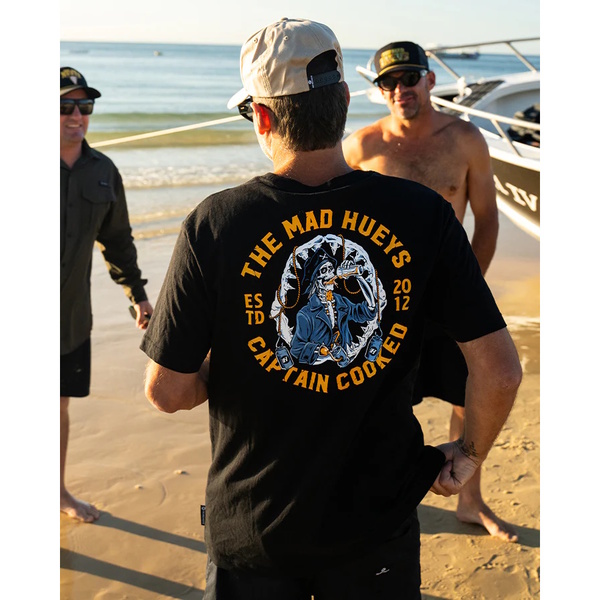 Captain Cooked Jaws Ss Tee-Black