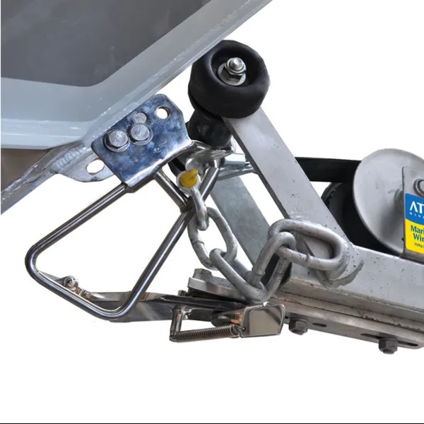 Trailer Boat Retriever/Launch Automatic Latch Ss - Aluminium Boats 