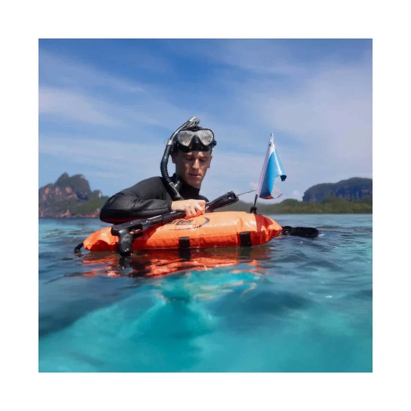 A033 Torpedo Dive Float With Flag