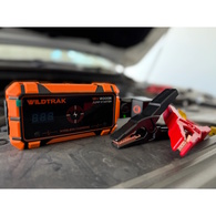 Battery Jumpstarter 17Kmah H/D Case 500L Torch