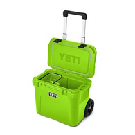 Roadie 32 Wheeled Ice Box With Telescopic Handle 30 Litre - Venom